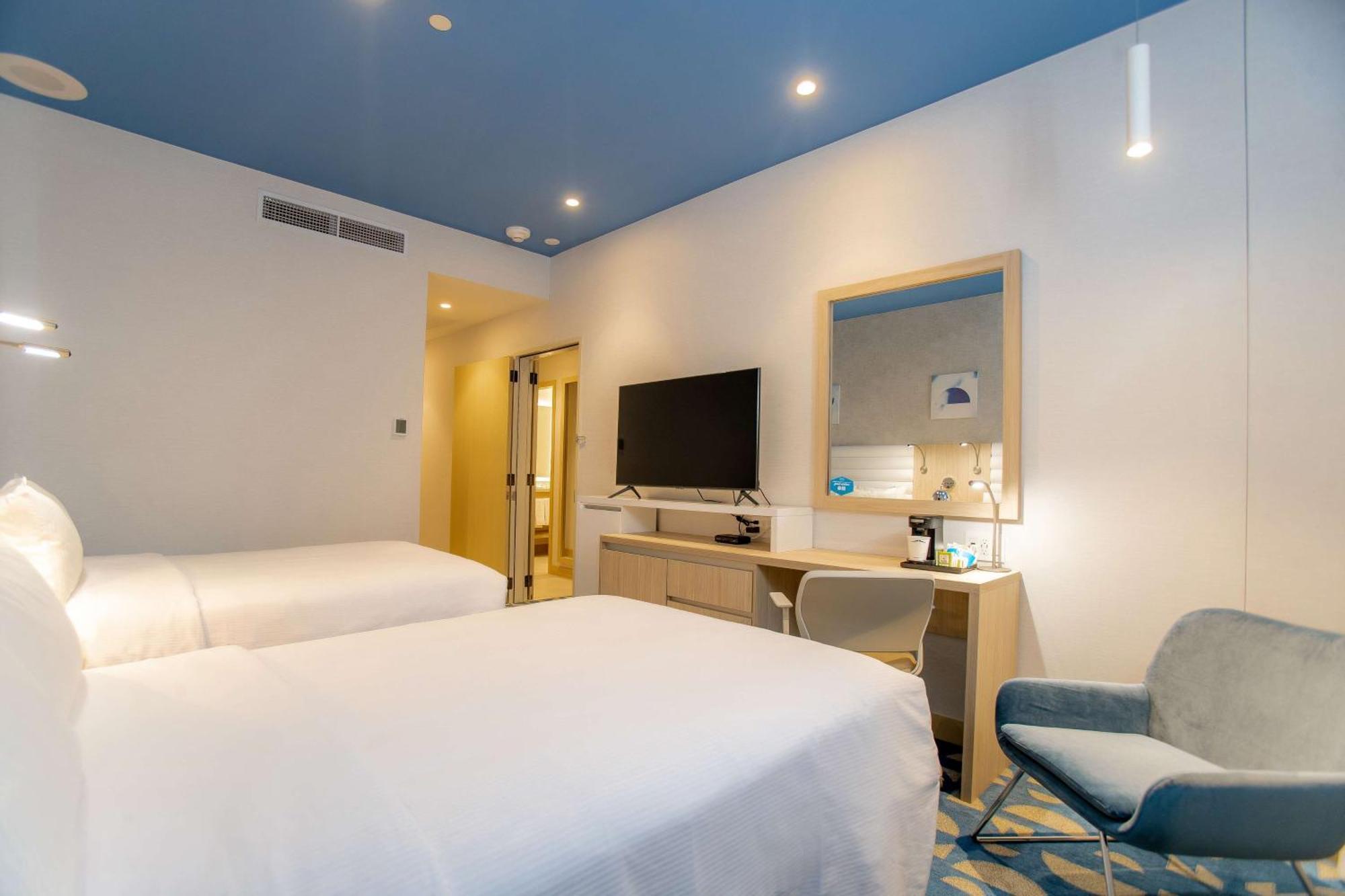 Hampton By Hilton Quito La Carolina Park Hotel Ngoại thất bức ảnh