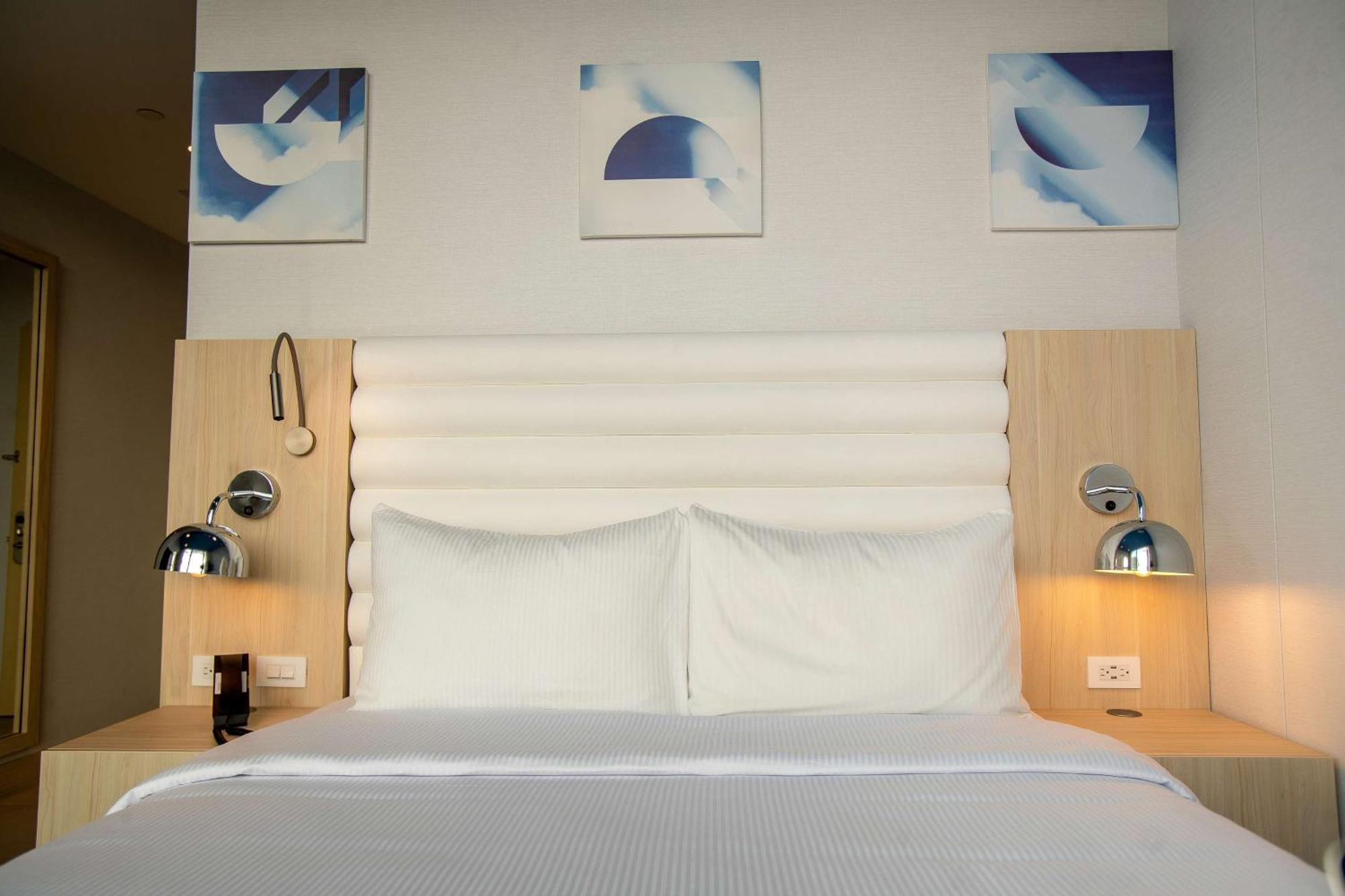 Hampton By Hilton Quito La Carolina Park Hotel Ngoại thất bức ảnh