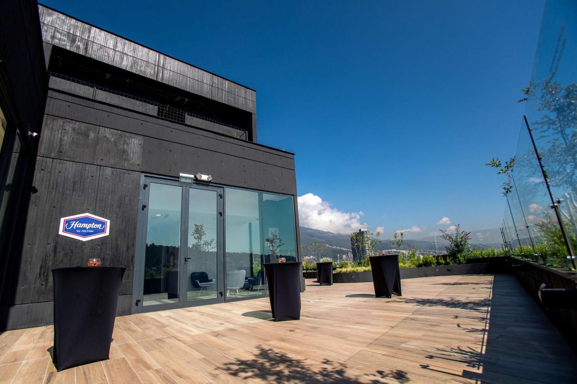 Hampton By Hilton Quito La Carolina Park Hotel Ngoại thất bức ảnh