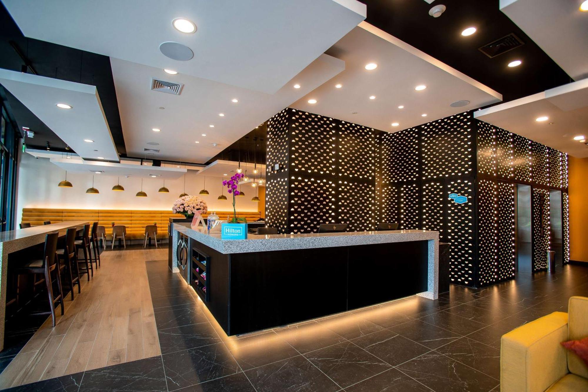 Hampton By Hilton Quito La Carolina Park Hotel Ngoại thất bức ảnh